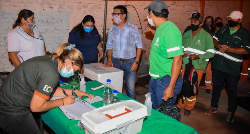 Avanza la campa&ntilde;a de vacunaci&oacute;n a empleados municipales del &Aacute;rea de Servicios 
