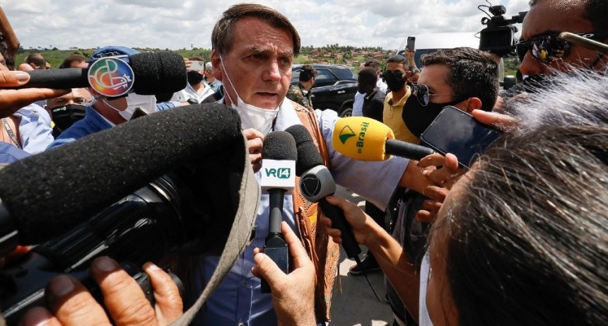 Bolsonaro lidera una multitudinaria concentraci&oacute;n en plena segunda ola de coronavirus