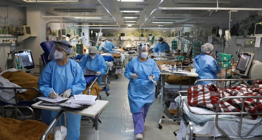 Cient&iacute;ficos de Brasil advierten sobre una tercera ola letal a partir de junio