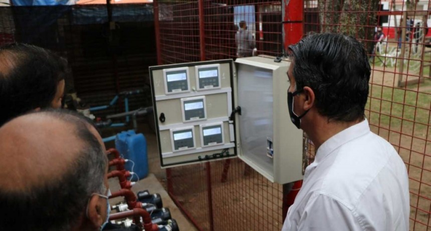 Se inaugur&oacute; el sistema de paneles solares para la climatizaci&oacute;n de la pileta cubierta de Regatas