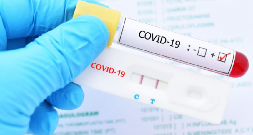 Corrientes super&oacute; los 800 positivos de coronavirus en el primer d&iacute;a de restricciones