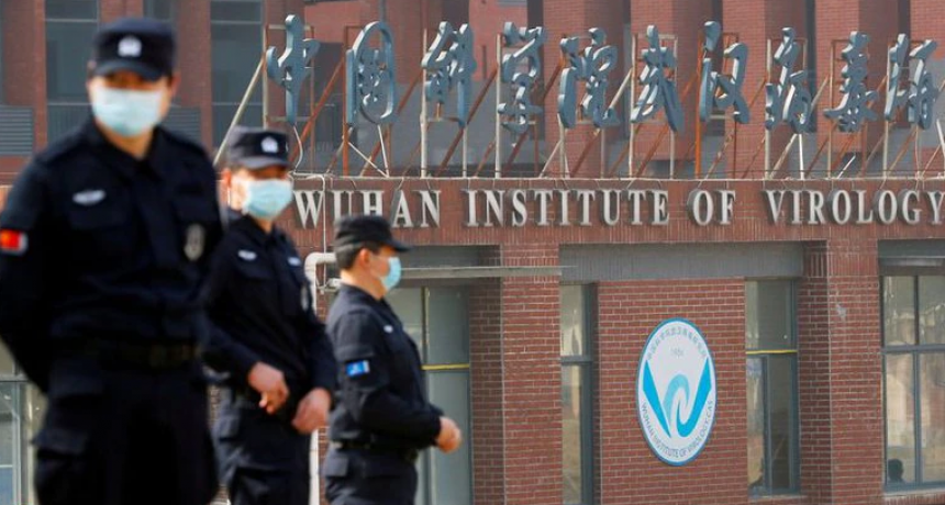 Cient&iacute;ficos del laboratorio de Wuhan presentaron s&iacute;ntomas similares al coronavirus poco antes del inicio de la pandemia