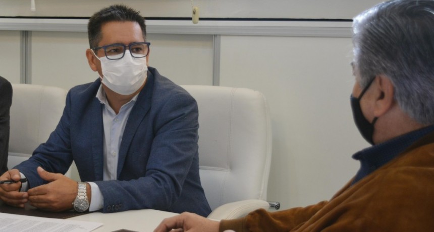 El Intendente confirm&oacute; aumento a jubilados municipales 