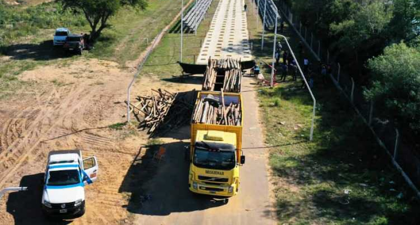 En megaoperativo por tierra y agua, secuestran m&aacute;s de 6.000 kilos de marihuana: hay un detenido