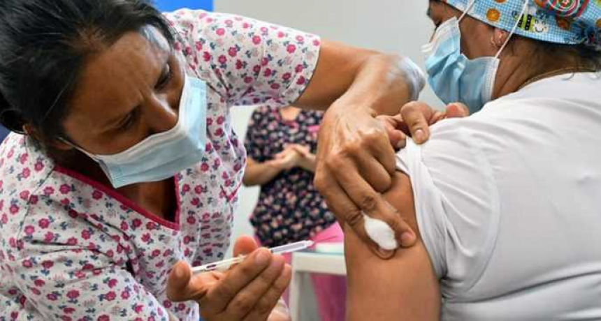 Chaco recibir&aacute; este s&aacute;bado m&aacute;s de 20 mil nuevas dosis de vacunas contra COVID-19