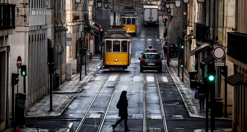 Por aumento de casos acumulados, Lisboa podr&iacute;a frenar su desescalada