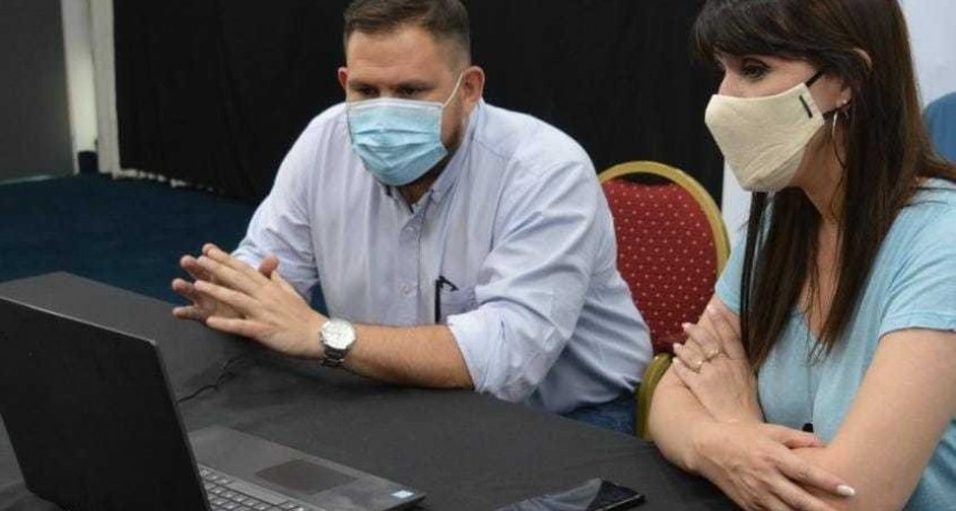 Trabajadores esenciales de los municipios empezar&aacute;n a vacunarse contra COVID-19