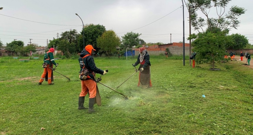 Se ejecutó en Resistencia un operativo de saneamiento integral en Parque Autódromo