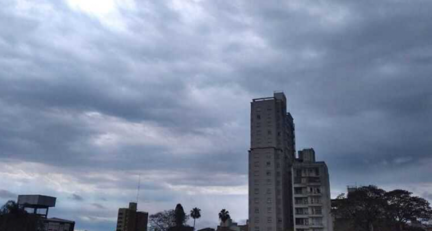 Lunes con cielo nublado y una máxima de 22 grados en Resistencia
