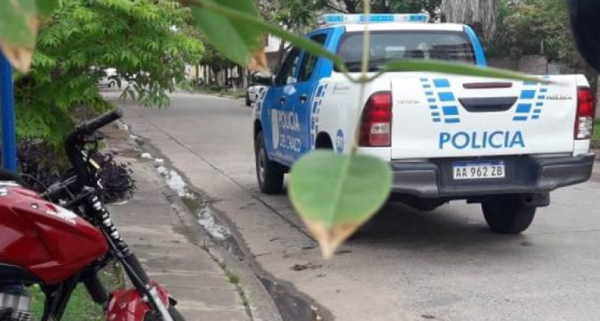 Violenta entradera: un delincuente ingresó a la casa de una mujer de 86 años, la amenazó y le robó $70.000