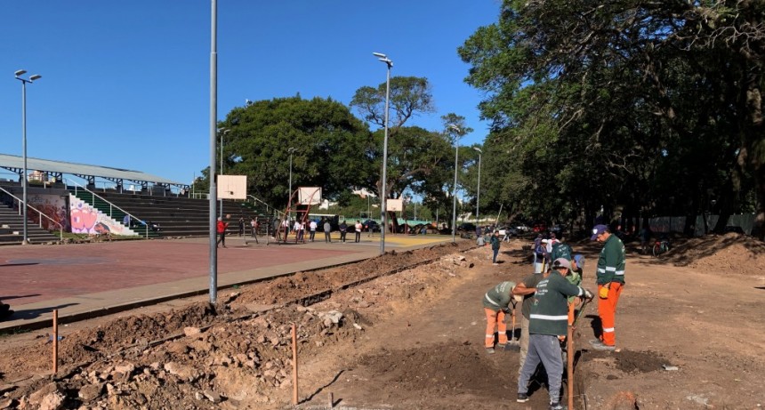 Resistencia intensifica los trabajos para reacondicionar el parque 2 de febrero con vistas a la Bienal