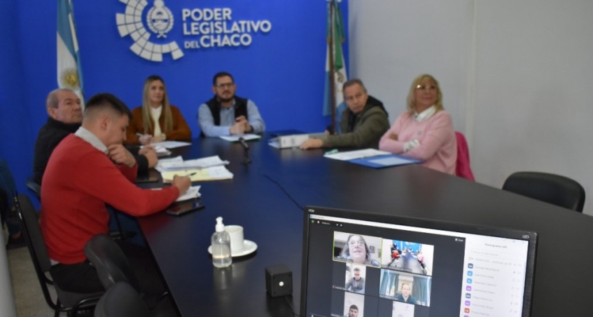  Legisladores, intendentes y el ejecutivo debatieron sobre el proyecto de descentralización y desarrollo municipal