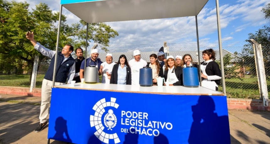 Chocolate patrio del Poder Legislativo para celebrar un nuevo aniversario de la Revolución de Mayo