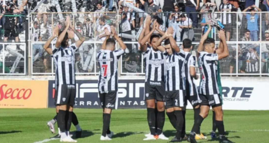 For Ever, con pasaje a Mataderos en búsqueda de la reivindicación