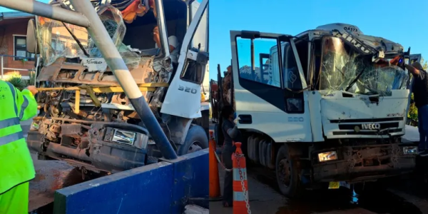 Camionero se qued&oacute; sin frenos y choc&oacute; en la casilla del peaje de Makall&eacute;: trabajan para sacarlo de la cabina