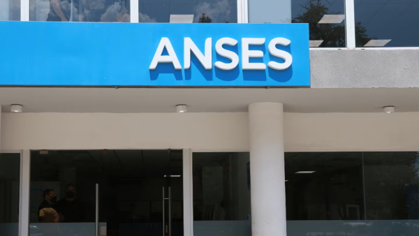 ANSES cu&aacute;ndo cobro: el cronograma de pagos para este lunes 18 de mayo