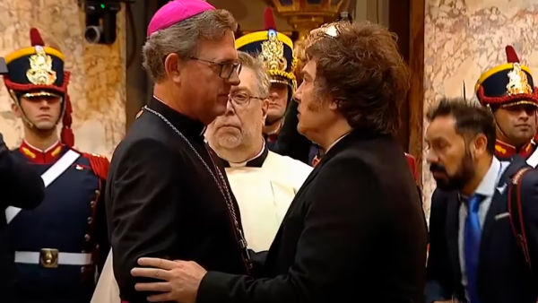 Milei confirm&oacute; que, &ldquo;salvo alguna desgracia, es altamente probable&rdquo; que el papa Le&oacute;n XIV visite la Argentina en noviembre