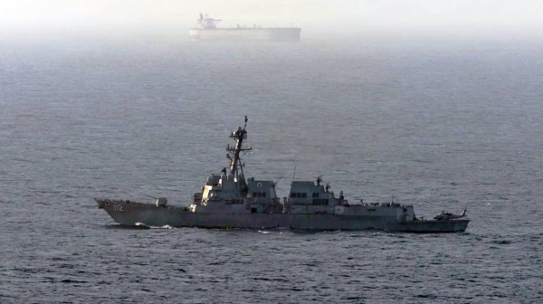 Escala la tensi&oacute;n en Medio Oriente: EE.UU. atac&oacute; a un buque carguero que navegaba hacia Ir&aacute;n