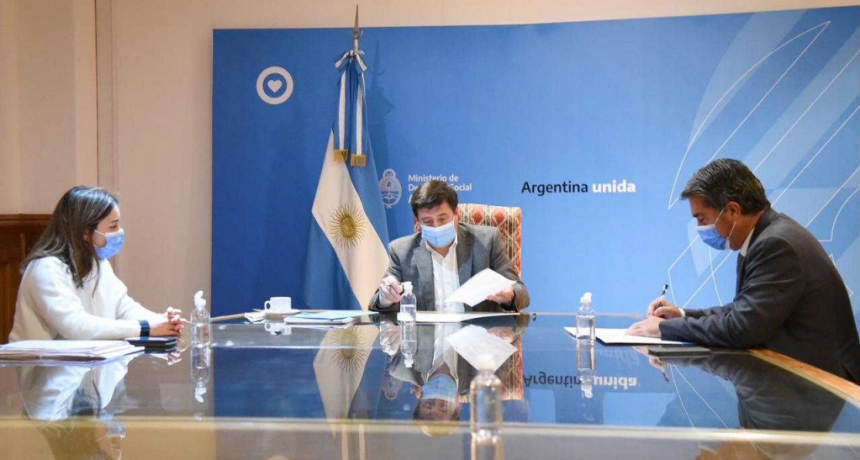 Capitanich y Arroyo firmaron convenios por m&aacute;s de $1800 millones a ejecutarse en el Chaco
