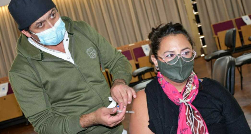 Vacunaci&oacute;n contra COVID-19 en Chaco: horarios, lugares y grupos para este viernes