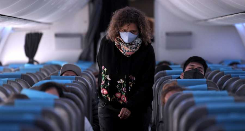 Protocolos sanitarios y medidas de prevenci&oacute;n de Aerol&iacute;neas Argentinas en cada etapa de vuelo