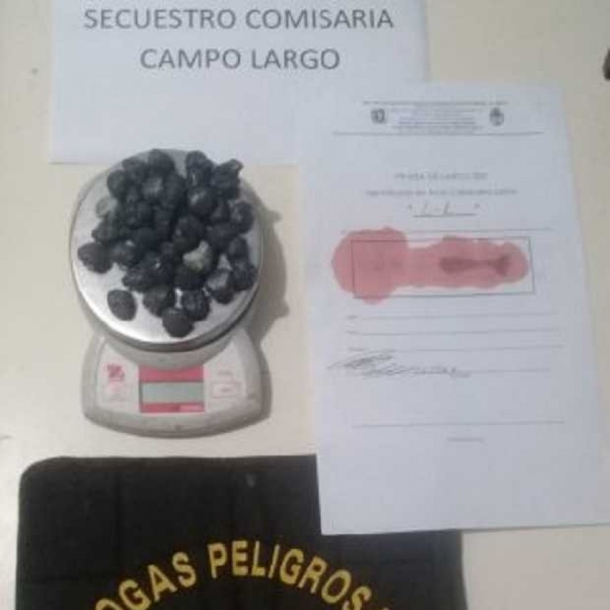 Detienen a joven con 33 gramos de marihuana