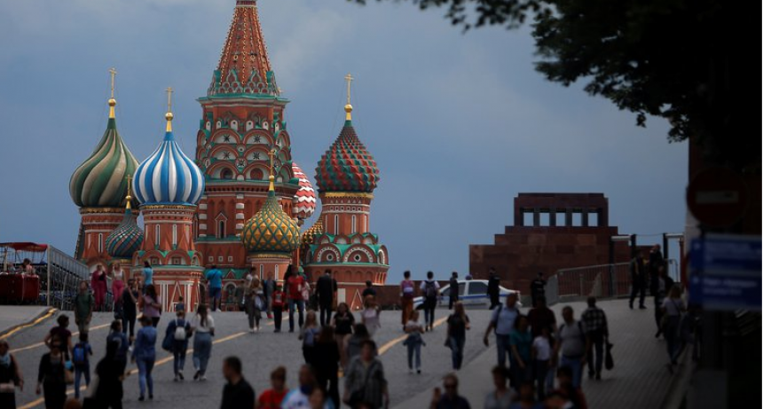 Rusia registr&oacute; la cifra de casos diarios de coronavirus m&aacute;s alta desde febrero