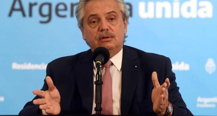 Fern&aacute;ndez pidi&oacute; "no dejar de cuidarse" y anunci&oacute; la pr&oacute;rroga del DNU a la espera de la ley