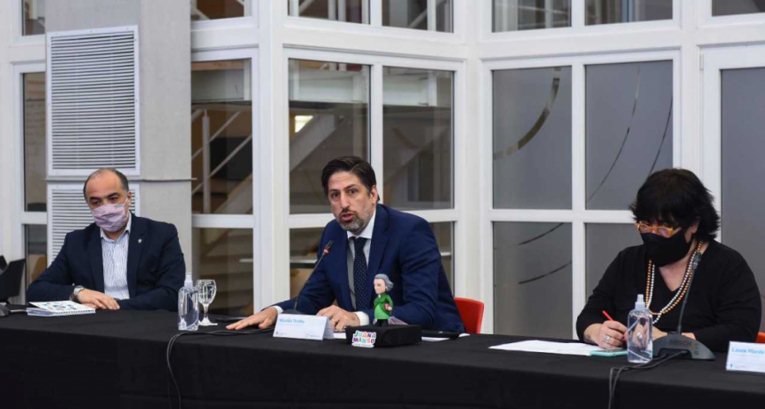 Presentaron la plataforma educativa Juana Manso, que funcionar&aacute; desde Educ.ar y sin consumo de datos