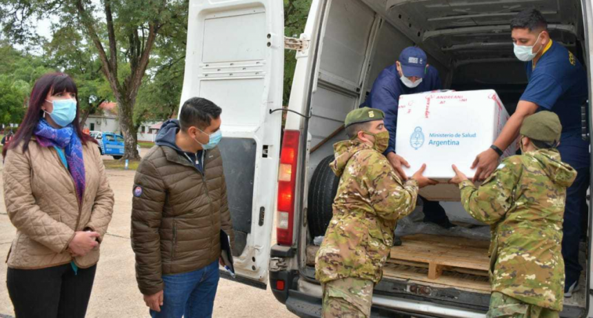 Arrib&oacute; a la provincia un nuevo lote de vacunas AtraZeneca