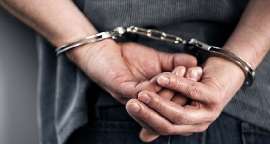 Agredieron a un polic&iacute;a y terminaron detenidos