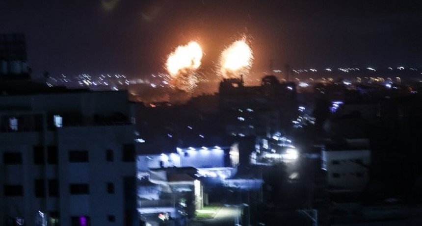 Primer intercambio de ataques entre Israel y Hamas tras el alto el fuego de mayo