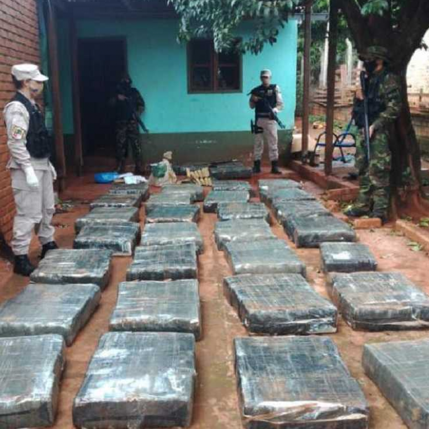 Prefectura incaut&oacute; m&aacute;s de una tonelada de marihuana