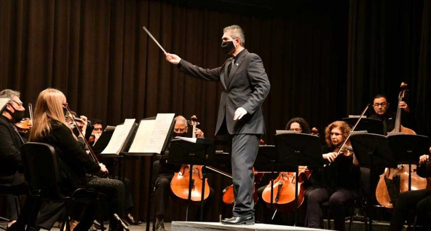 Maestro Jorge Dumont: &ldquo;La m&uacute;sica cl&aacute;sica nos hace mejores personas&rdquo;