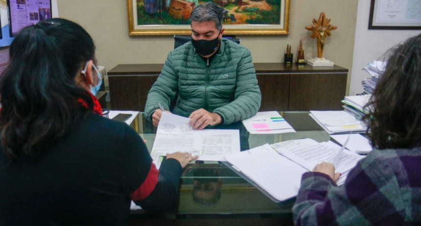 Capitanich firm&oacute; los Decretos para 469 ascensos en el Servicio Penitenciario Provincial