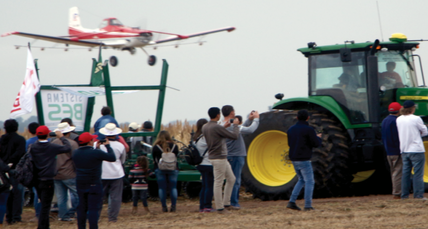 Capacitaci&oacute;n para aeroaplicadores en Charata