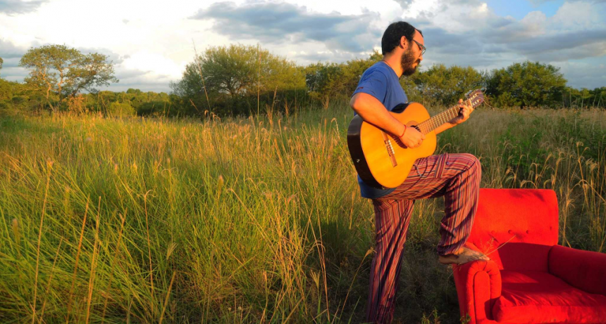 Lalo Aguilar lanza su primer disco y estar&aacute; disponible en todas las plataformas