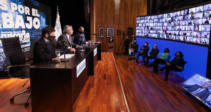 Fern&aacute;ndez: &ldquo;Nos vamos a poner de pie porque vamos a vencer a la pandemia todos unidos"