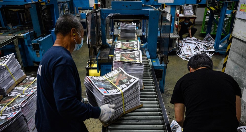 Golpe a la libertad de prensa en Hong Kong