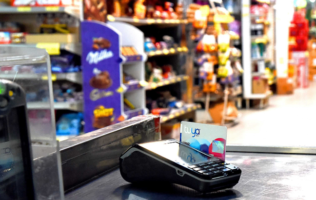 El Gobierno extiende los descuentos en supermercados y farmacias durante todo julio