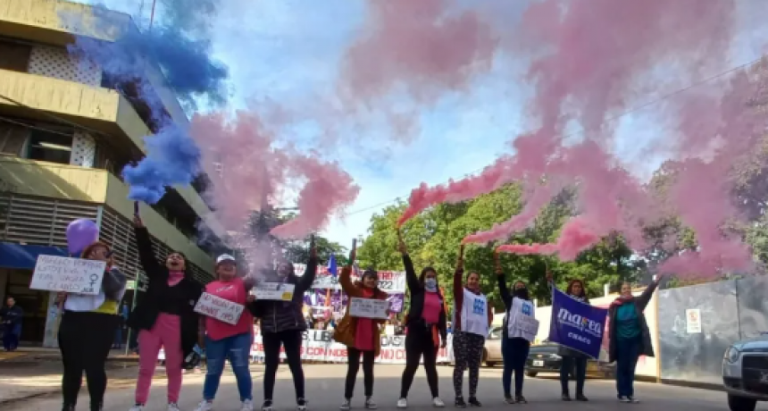 Bajo el lema Vivas, Libres y Cuidadas se realizó la séptima movilización Ni Una Menos en Resistencia