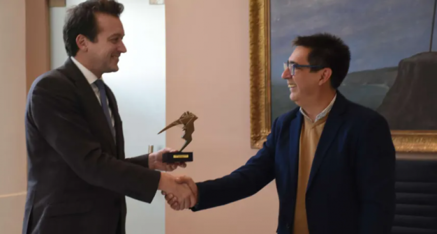Gustavo Martínez recibió al Cónsul General de la embajada de Grecia y destacó la importancia de estrechar vínculos