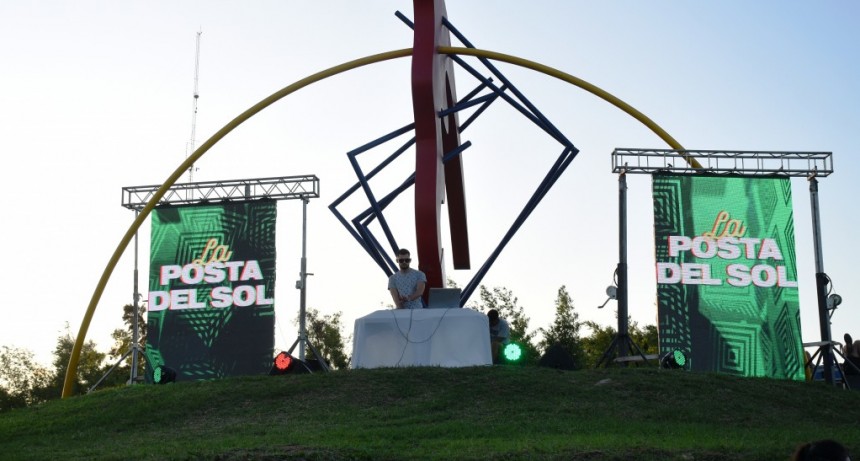 Resistencia en La Posta del Sol este domingo presenta al Dj Matteo Tamborelli y un desfile de moda