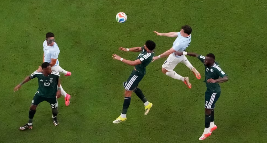A puro empuje, Uruguay empat&oacute; 1-1 ante Arabia Saudita en su debut en el Mundial 2026