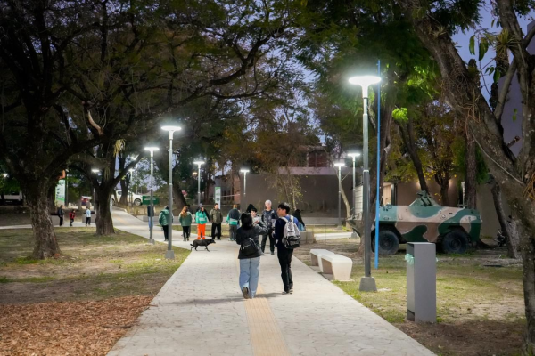 El Parque 2 de Febrero vuelve a brillar: quedaron inauguradas las obras de renovaci&oacute;n integral