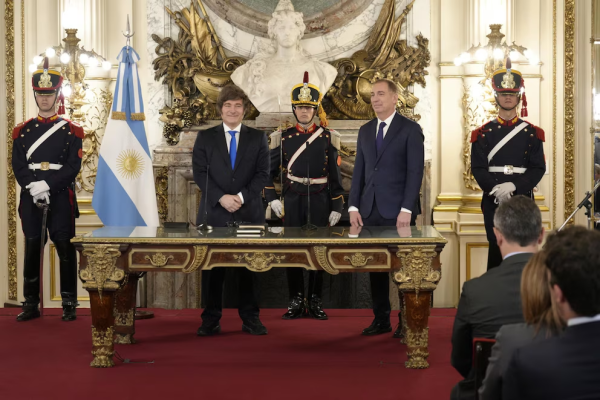 Santilli asume como jefe de Gabinete: la amplia convocatoria y el fastidio de un sector del Gobierno con el PRO