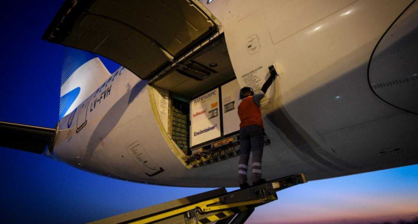 Llegaron desde China casi 800 mil vacunas Sinopharm 