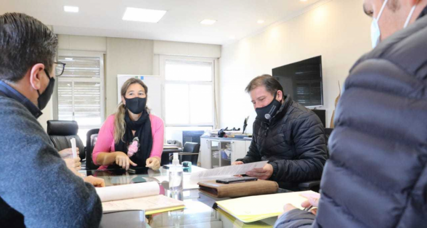 Gobierno y Municipio firmaron convenio para la regularizaci&oacute;n dominial de 120 parcelas