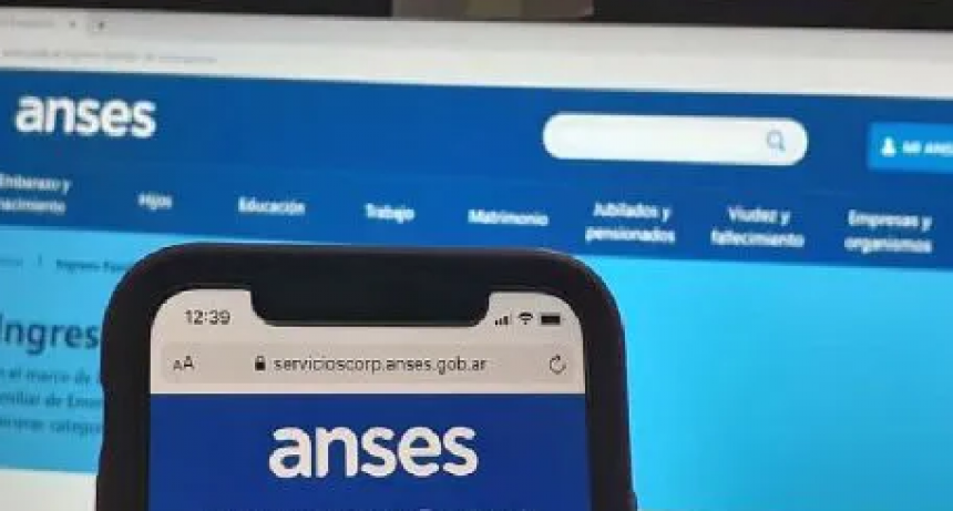 Desde hoy, 880 mil beneficiarios de la AUH cobrar&aacute;n un plus de m&aacute;s de 7 mil pesos