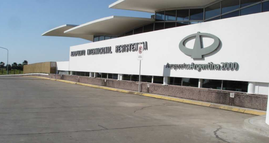 Controladores y t&eacute;cnicos de navegaci&oacute;n a&eacute;rea realizan un paro que afecta los vuelos en todo el pa&iacute;s